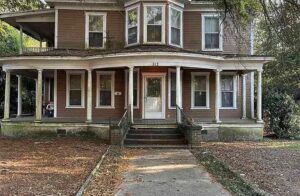 Off market. Deal of the Day! Circa 1920. Over 1/2 acre in South Carolina. $50,000