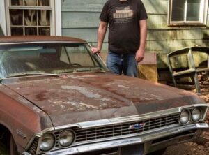 Neighbors Demanded I Screen an ‘Unsightly’ Vehicle in My Yard – A Week Later, They Pleaded for Its Removal