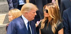 “This Changes Everything!” – Lip Reader Reveals What Trump Actually Said To Melania During Public Outburst