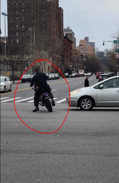 📰 MAN DOWN 🚨: NYPD Officer Falls from Motorcycle in Midtown Manhattan