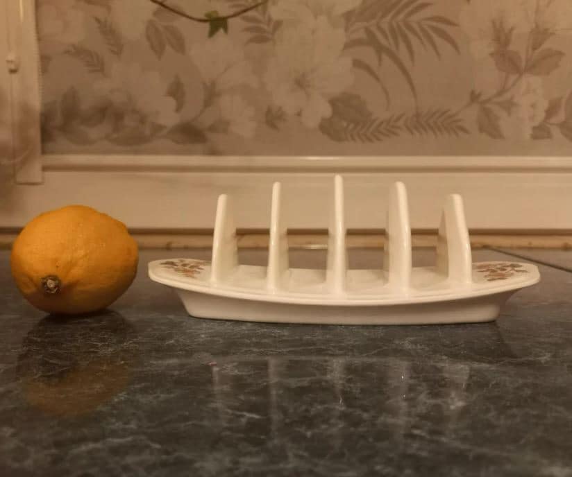 The Curious Case of the Not-So-Great Taco Dish: Identifying the Toast Rack