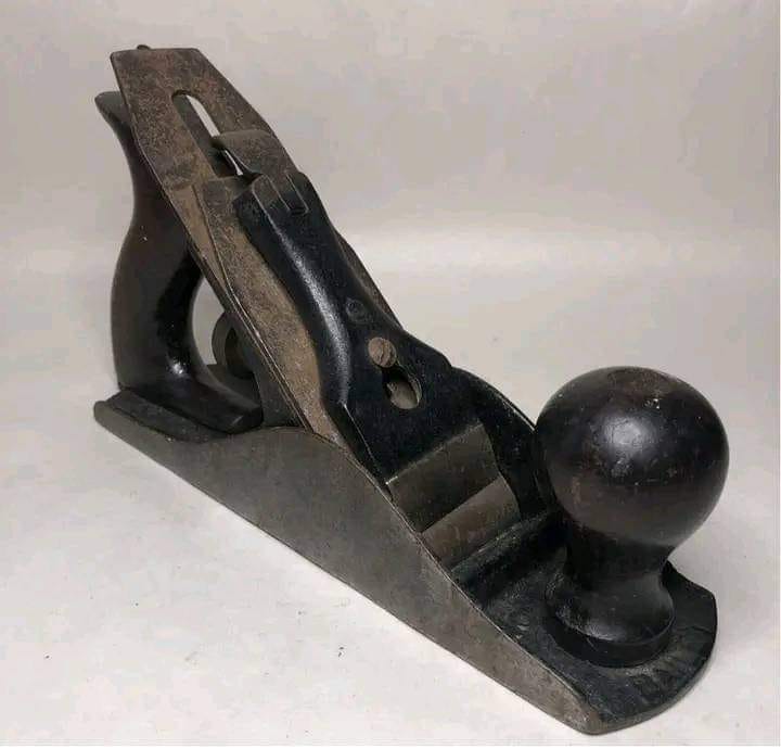 A Mysterious Tool: What Is This Odd Contraption?