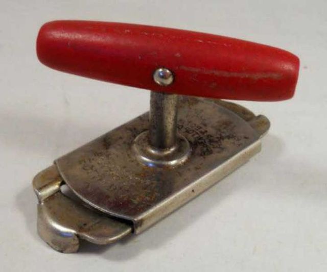 8 Old Cooking Tools Disappearing From Modern Kitchens