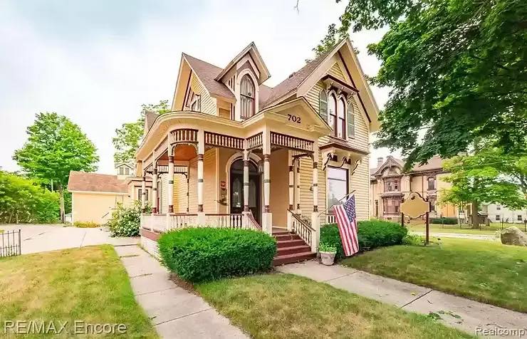 1850 Michigan Victorian Style House With Breathtaking Curved Staircase Lists At $144,500!