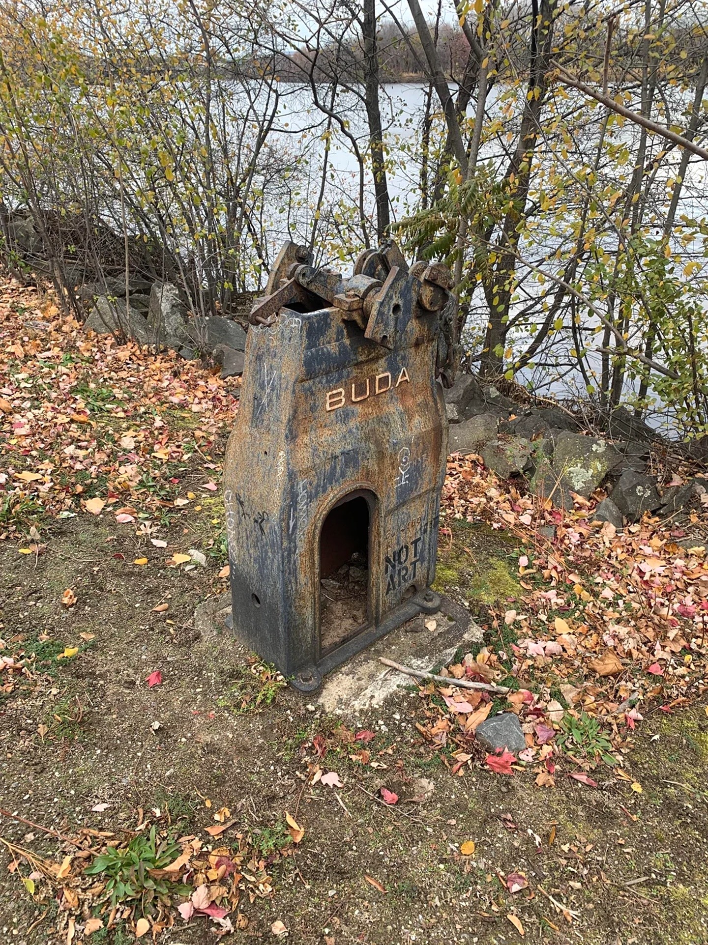 A Mystery by the Malden River: Investigating a Possible Coast Guard Cannon-Lifting Apparatus