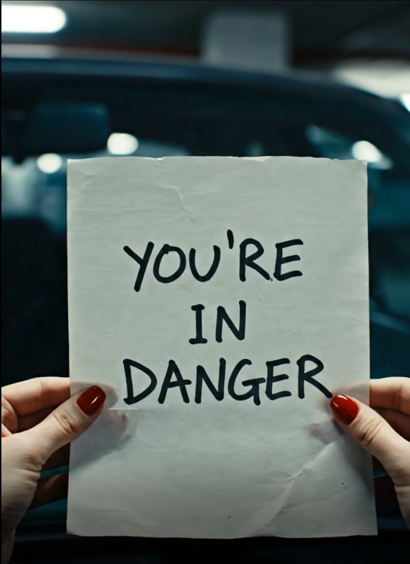 A Stranger Left a Note on My Car Saying ‘You’re in Danger’ — I Ignored It… Until That Night Changed Everything